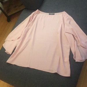 Loose sleeve pink shirt